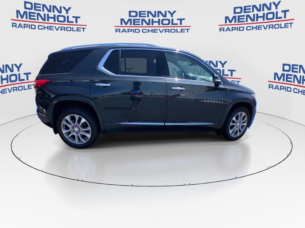 2021 Chevrolet Traverse — detail view