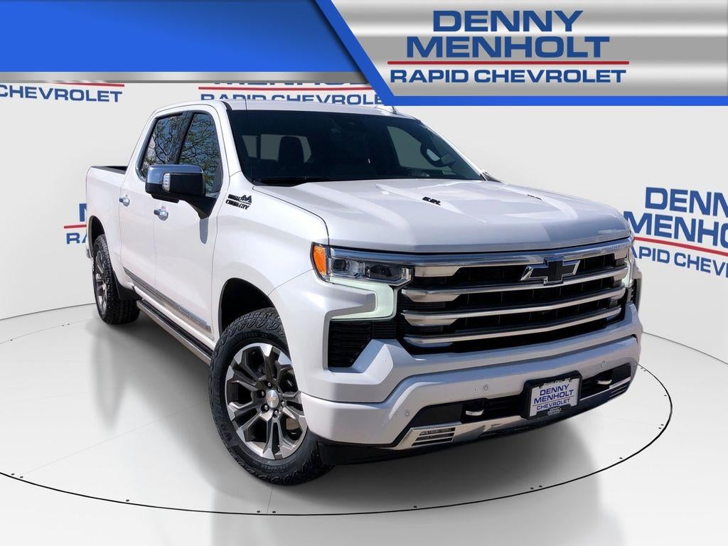 2023 Chevrolet Silverado 1500 High Country in Iridescent Pearl Tricoat — front three-quarter view