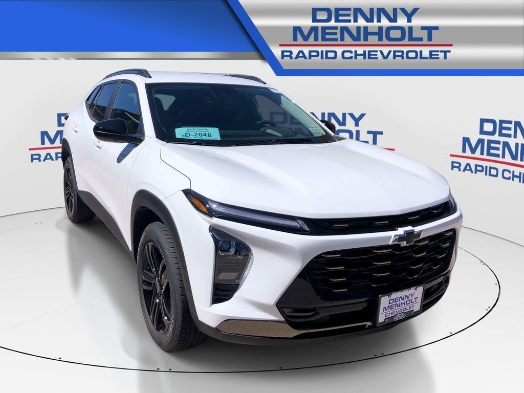 2026 Chevrolet Trax ACTIV in Summit White — front three-quarter view