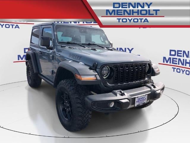 2024 Jeep Wrangler Willys 2 Door 4x4 in Anvil Clear Coat — front three-quarter view