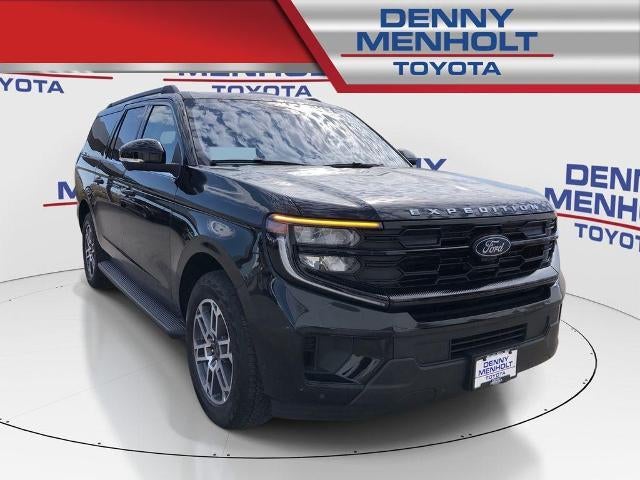 2025 Ford Expedition Max Active 4x4 in Agate Black Metallic — front three-quarter view