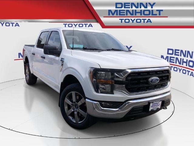 2023 Ford F-150 XLT 4WD SuperCrew 5.5' Box in Oxford White — front three-quarter view