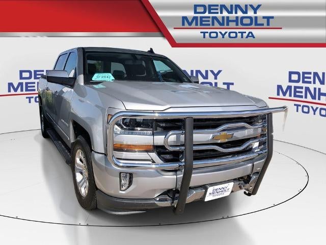2018 Chevrolet Silverado 1500 Crew Cab Short Box 4-Wheel Drive LT Z71 in Silver Ice Metallic — front three-quarter view