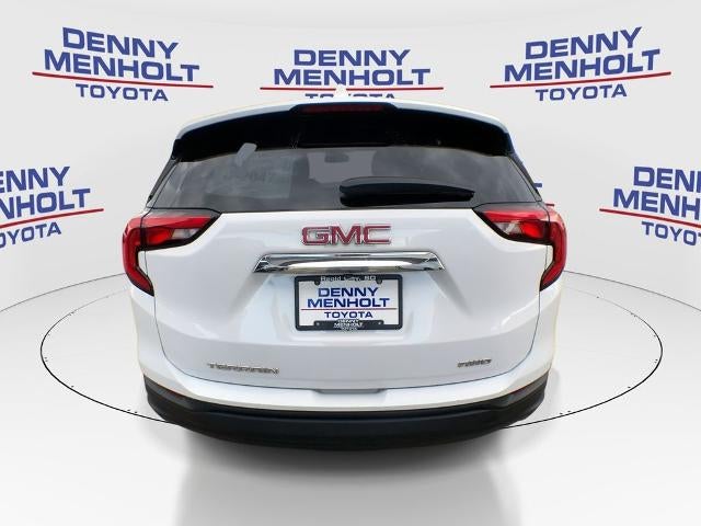 2018 GMC Terrain — interior view
