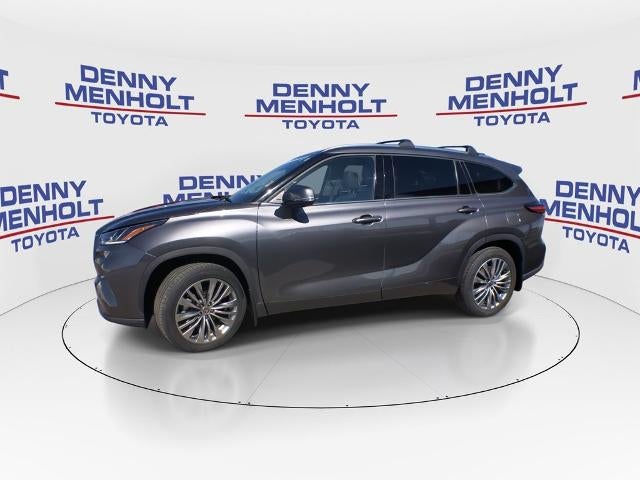 2022 Toyota Highlander — interior view