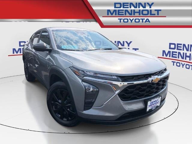2024 Chevrolet Trax FWD 4dr LS in Sterling Gray Metallic — front three-quarter view